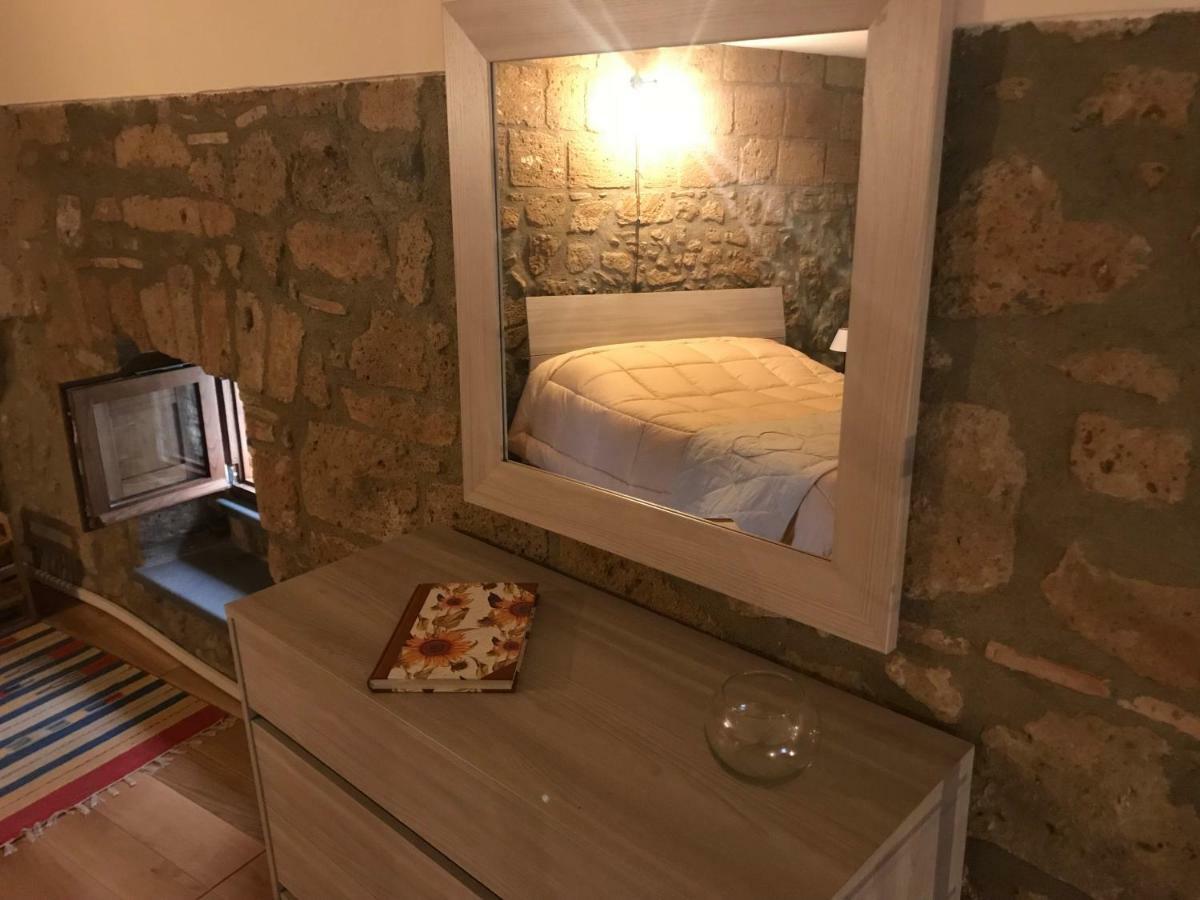 דירות אורביאטו Palazzo Urbani מראה חיצוני תמונה