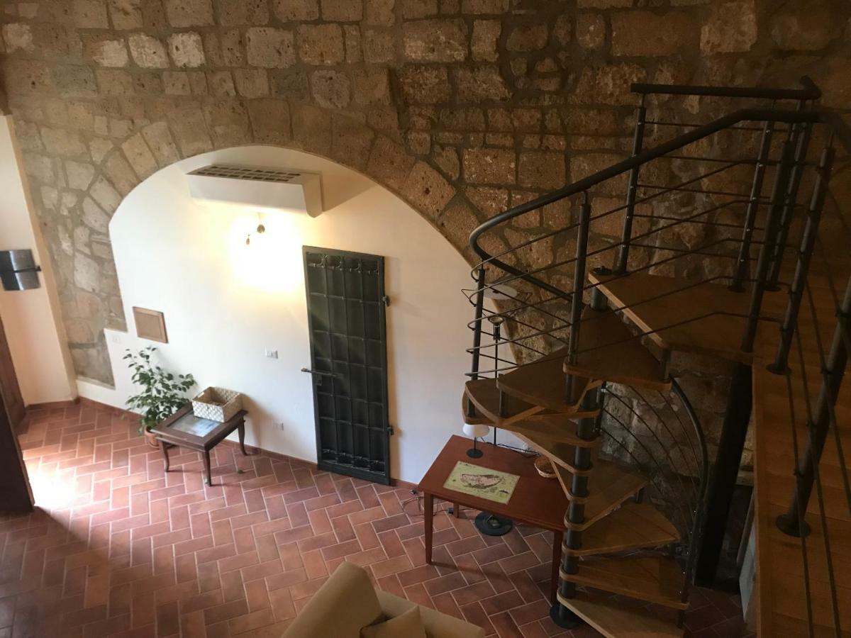 דירות אורביאטו Palazzo Urbani מראה חיצוני תמונה